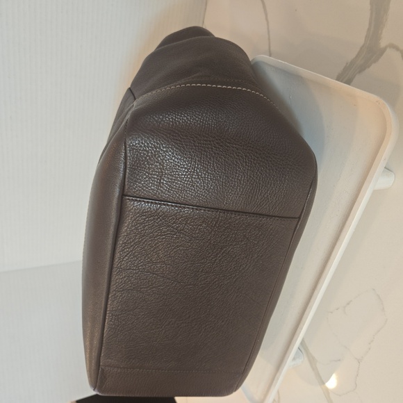 Coach Carrie Park Carryall
Shoulder Bag/Tote Brown Pebbled Leather - Picture 7 of 16